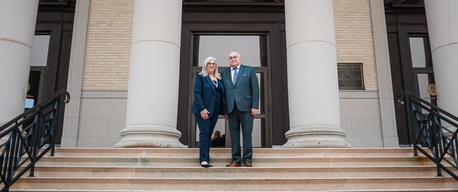 Charlie & Robin Sisitsky on City Hall steps