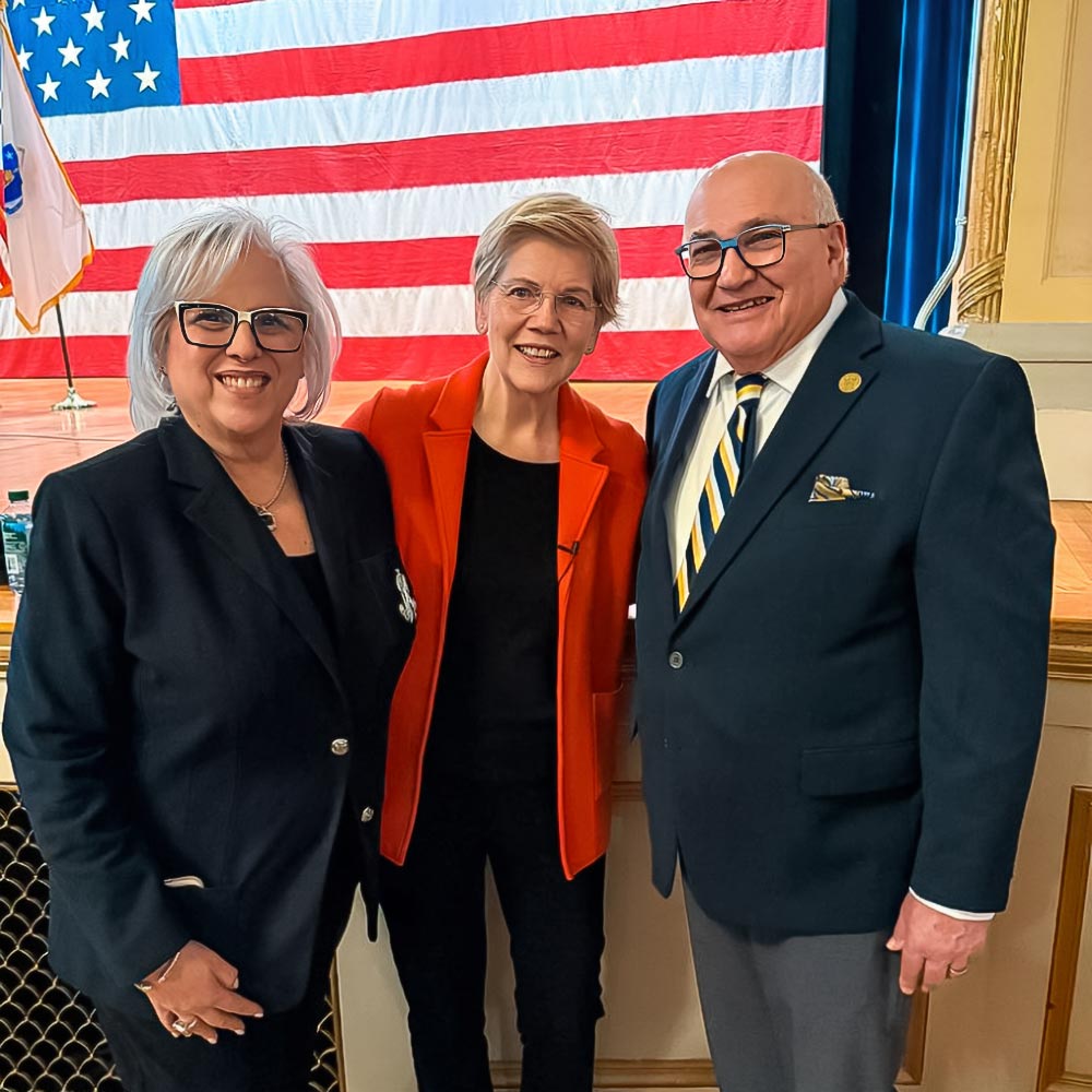 Charlie & Robin Sisitsky with Senator Elizabeth Warren